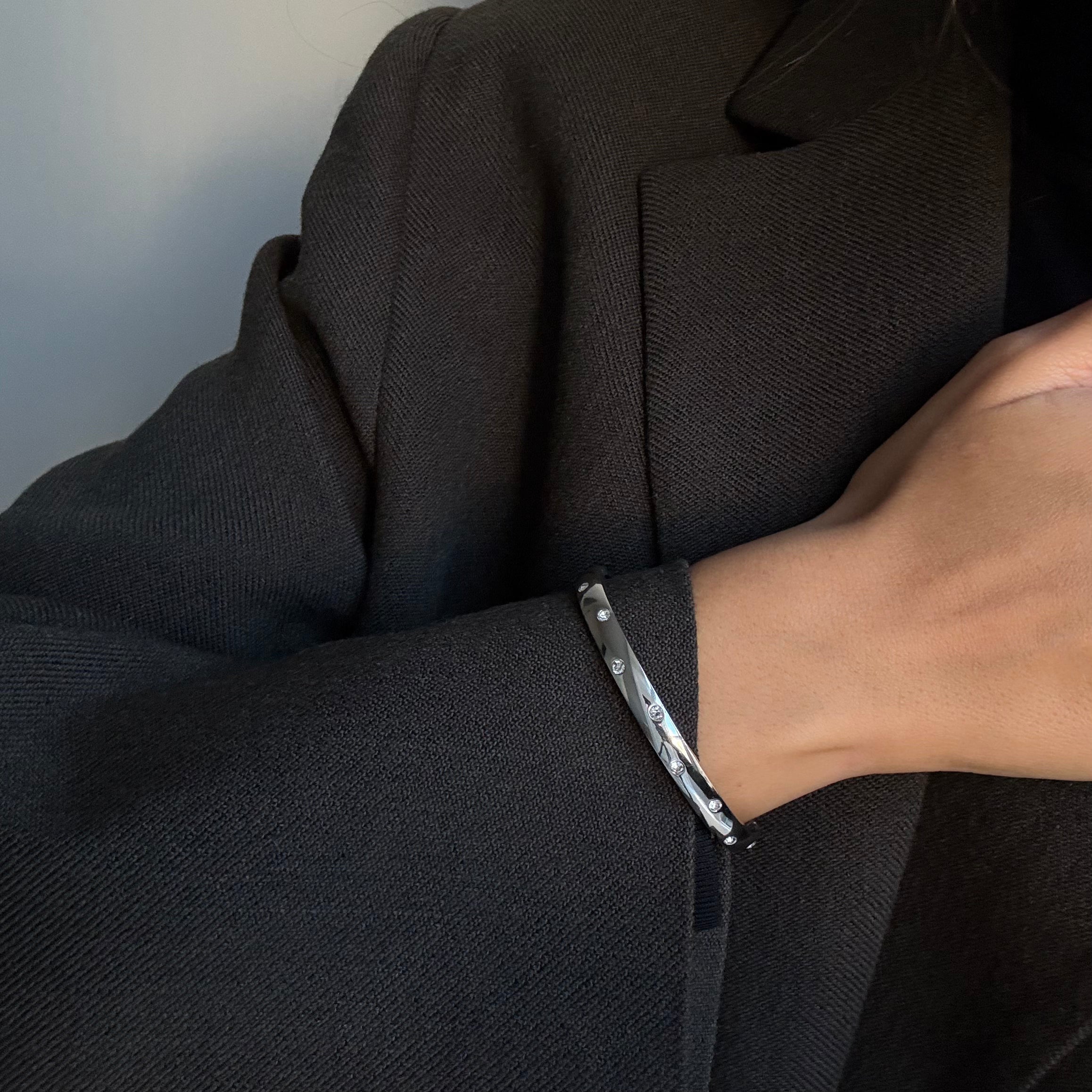 Flow Kristall Punkt Armband versilbert