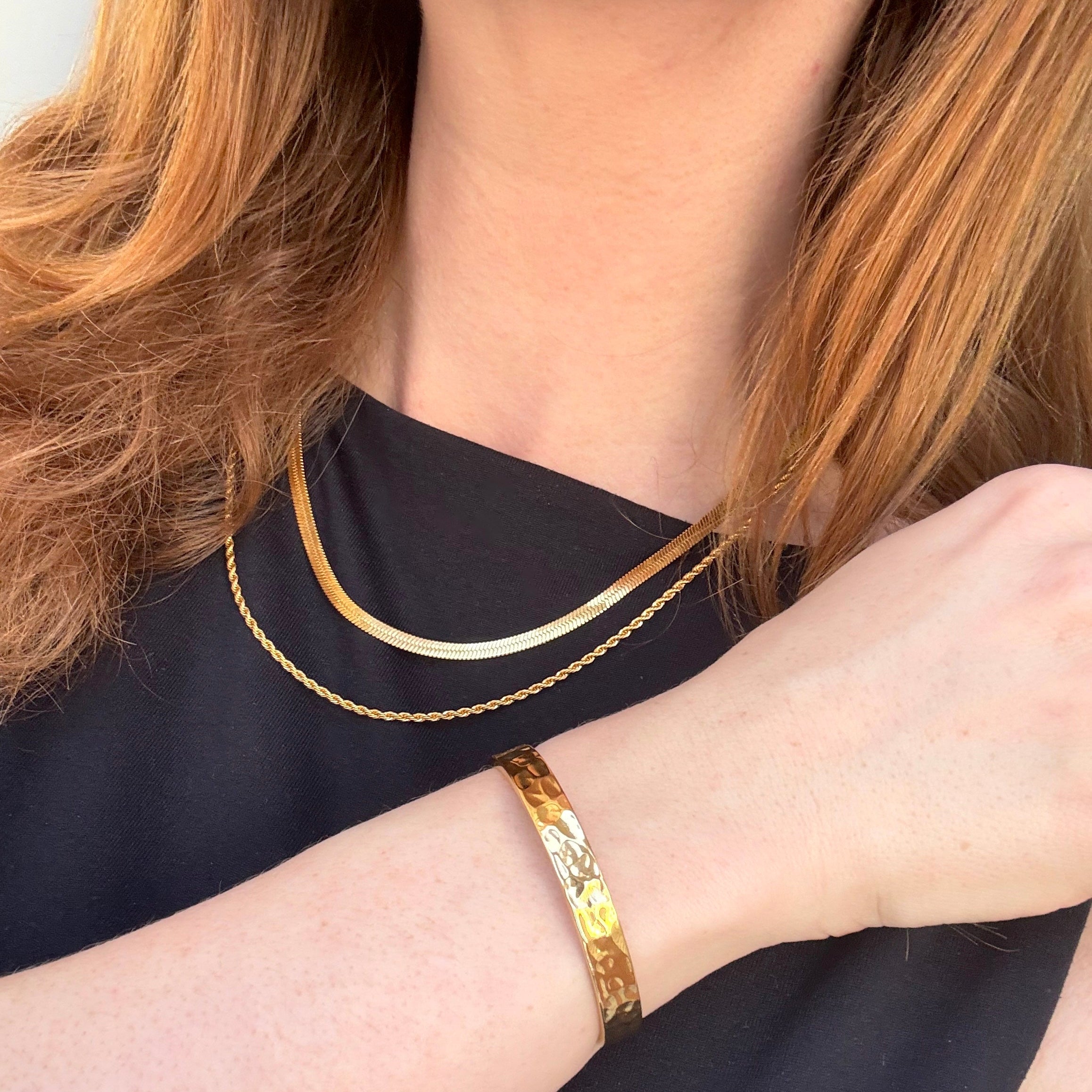 Hammerschlag Bangle vergoldet
