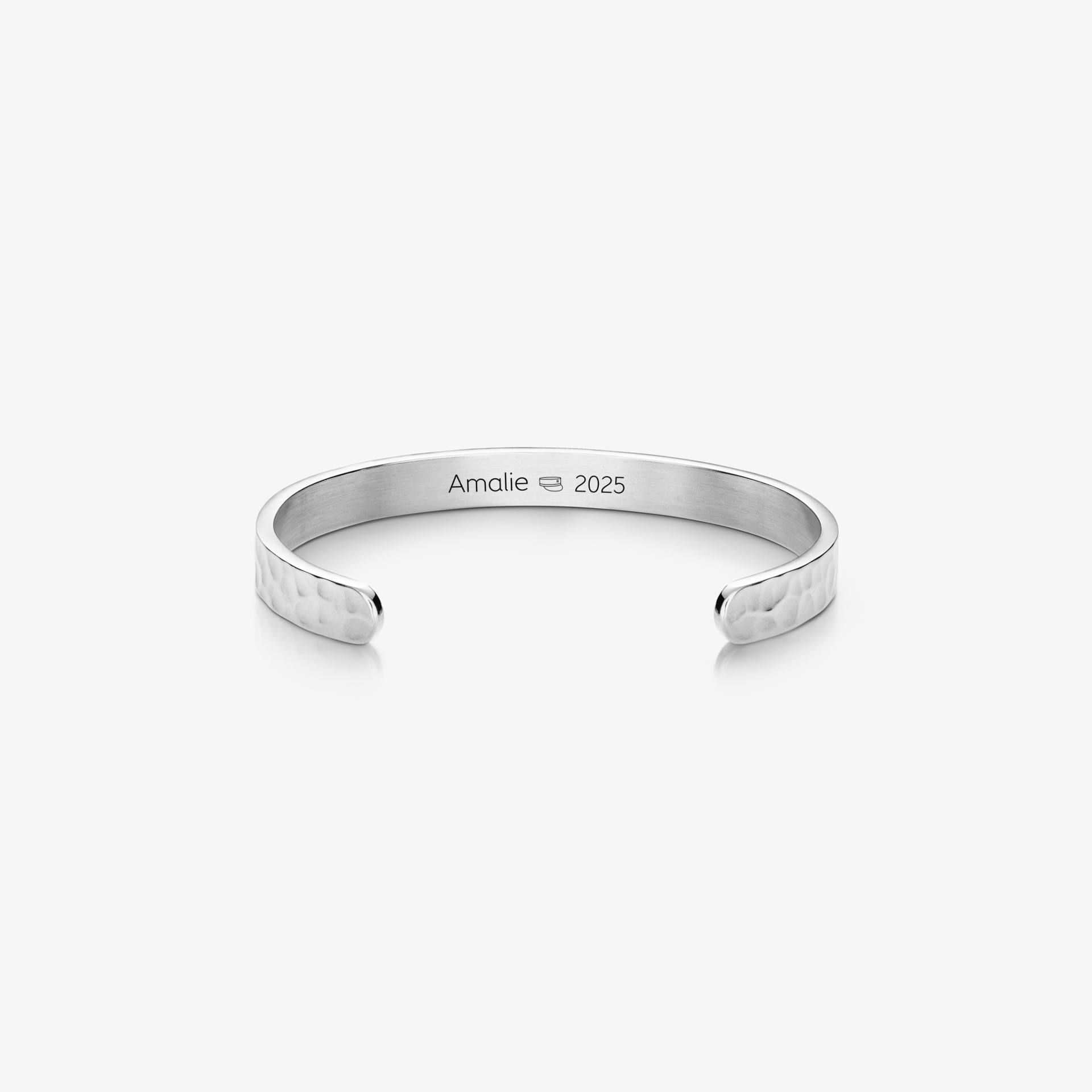 Hammerschlag-Armband mit innerer Gravur