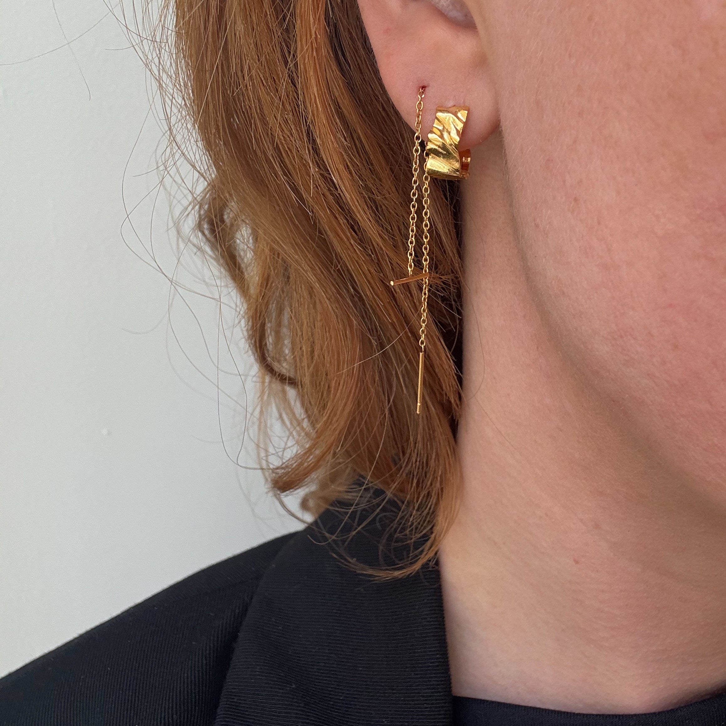 Wave Twist Hoop 12 mm vergoldet