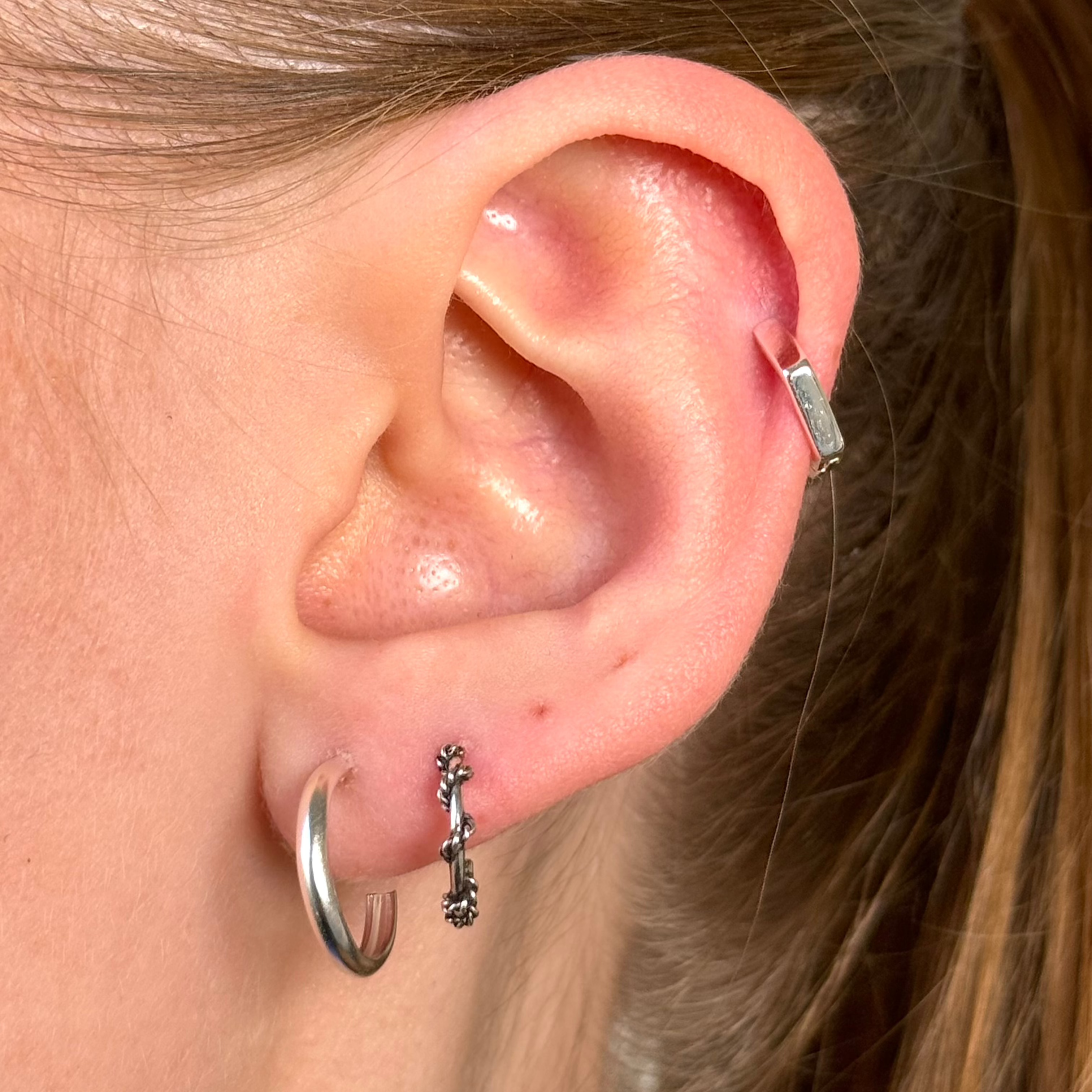 Einfache Creolen Stecker